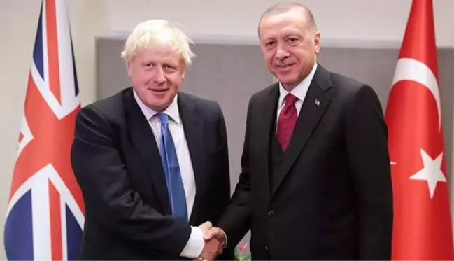 Johnson'dan Cumhurbaşkanı Erdoğan'a övgü dolu sözler: Türkiye'nin kaçınılmaz küresel liderliği için tebrik ediyorum