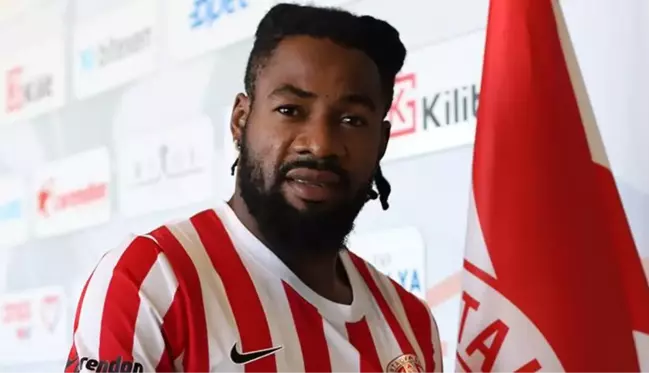 Antalyaspor, Galatasaray'dan Christian Luyindama'yı 1 yıllığına kiraladı