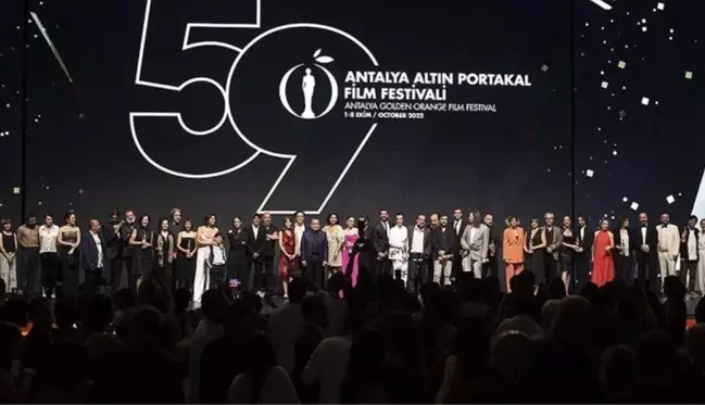 Antalya Altın Portakal Film Festivali'nde ödüller sahiplerini buldu! En iyi film ödülü Karanlık Gece'nin oldu