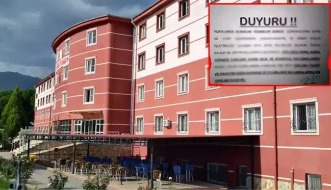 Kız öğrenci yurduna asılan uyarı, gençleri çileden çıkardı: Tahrik edecek kıyafetlere izin verilmeyecek