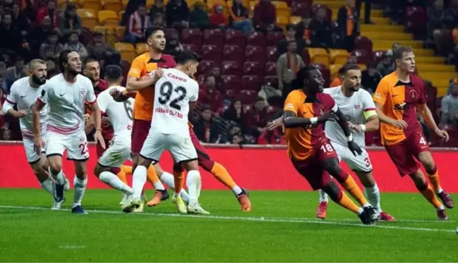 7 gol yedikleri maç sonrası sürpriz hamle! Kastamonuspor'un başına Galatasaray'ın efsane ismi geçti