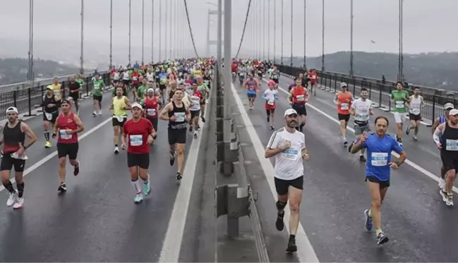 İstanbul Maratonu nedeniyle kapatılan 15 Temmuz Şehitler Köprüsü, saat 12.30'da trafiğe açılacak