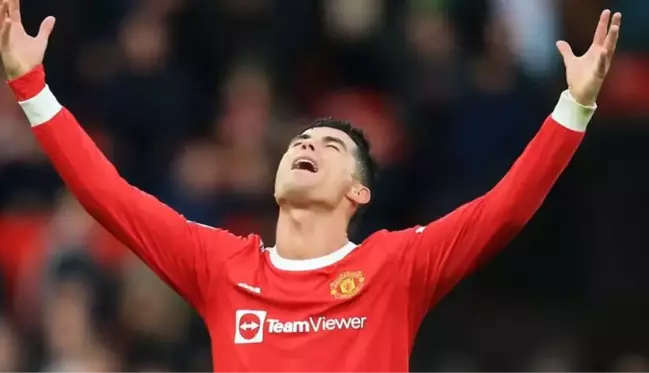 Son Dakika: Manchester United resmen açıkladı! Dünya Kupası'ndaki Ronaldo artık kulüpsüz