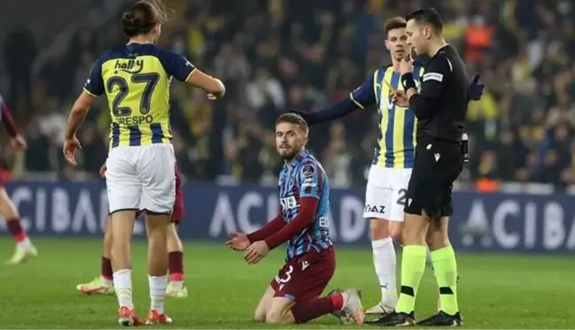 Türk futbolunda bir ilk! Hakemi aldatmaya çalışan futbolcular şimdi yandı