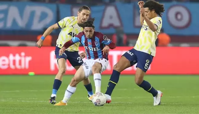 Tepkiler çığ gibi! Fenerbahçelilerin sevgilisi futbolcu, yaptığı hareketle taraftara saç baş yoldurttu