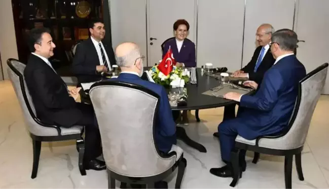 Davutoğlu'nun önerisi 6'lı masada kriz çıkarttı! Kılıçdaroğlu yeşil ışık yakarken, Babacan ve Akşener veto etti