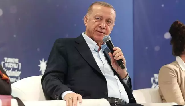 Erdoğan'dan Aşık Veysel sürprizi! Mikrofonu eline aldı, bittiğinde herkes ayakta alkışladı