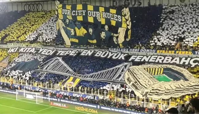 Fenerbahçe'den derbide koreografi şov! İşte 3 tribünde yer alan çarpıcı pankartlar