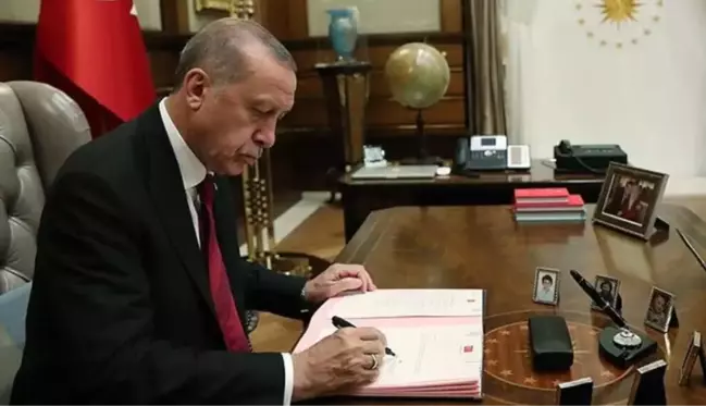 Cumhurbaşkanı Erdoğan'ın imzasıyla Türkiye'nin BM Daimi Temsilcisi Feridun Sinirlioğlu görevden alındı, yerine Sedat Önal atandı