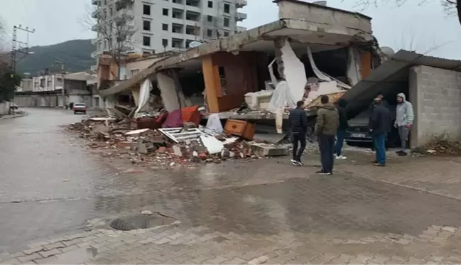 Türkiye 7.7'lik depremle güne uyandı! İşte Osmaniye'de son durum