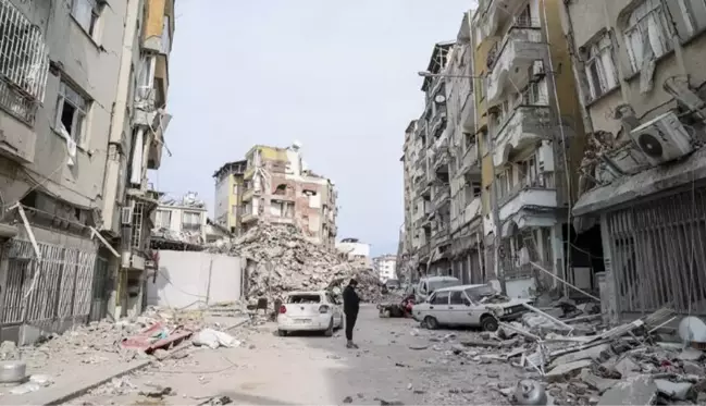 Kahramanmaraş ve Adıyaman'da art arda iki korkutan artçı sarsıntı meydana geldi