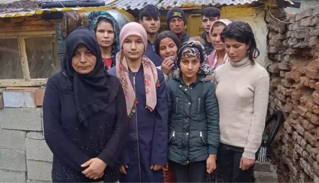 Ne okula gidebiliyorlar ne iş bulabiliyorlar! Yıllardır kimliksiz yaşayan ailenin devletten tek isteği var