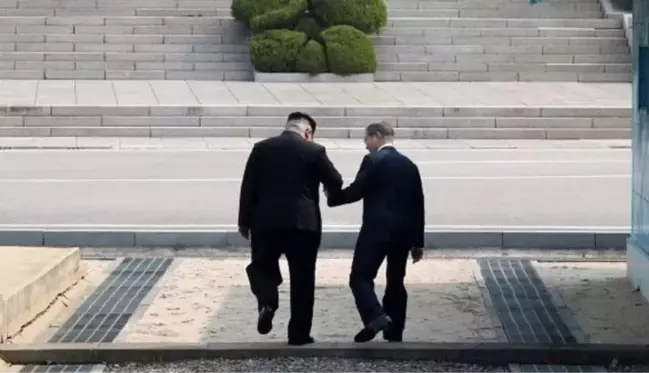 Videonun, Kuzey Kore lideri Kim Jong-un'un rüşvet yiyen bir bakanı infaz ettiğini gösterdiği iddiası