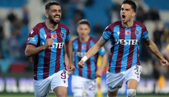 Maç resmen kırmızı kartlarla başladı! Trabzonspor, 5 hafta sonra kazandı