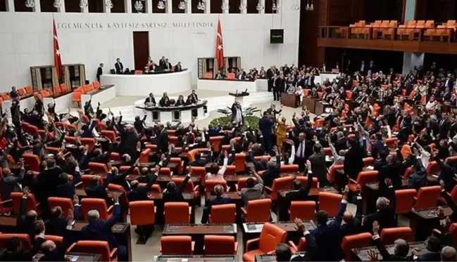 Yeni dönemde 15 partiden 8'inin genel başkanı TBMM'de olacak