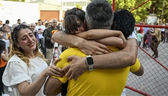 45 gün dış dünyayla bağlantısını kesen ÖSYM personeli, sınavın sona erdiği an aileleriyle buluştu