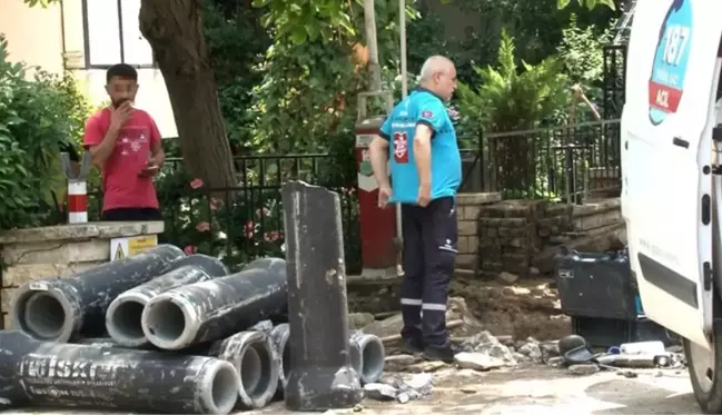 Doğal gaz borusunun patladığı yerde sigara içen şahıs, ekipleri sinirlendirdi