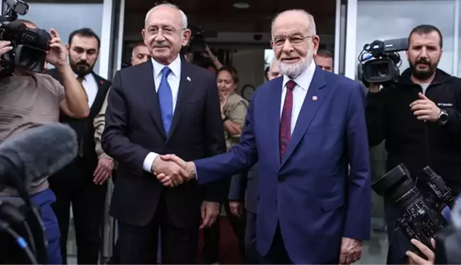 Kılıçdaroğlu'na bir darbe de Karamollaoğlu'ndan geldi: Yüzde 25 oyun en az 7 veya 8'i CHP dışından geldi