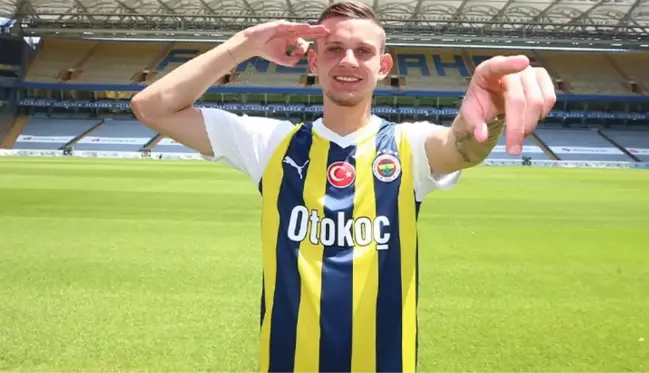 Fenerbahçe'nin yeni transferi 10 numarayı istedi! Yönetimin cevabı taraftarı heyecanlandırdı