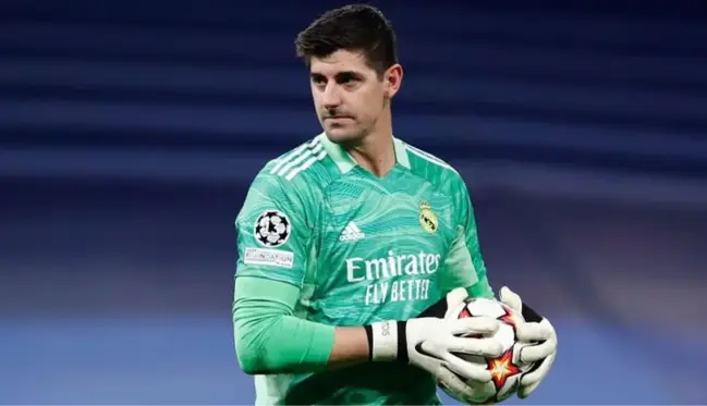 Real Madrid'de deprem! Thibaut Courtois'nın çapraz bağı koptu