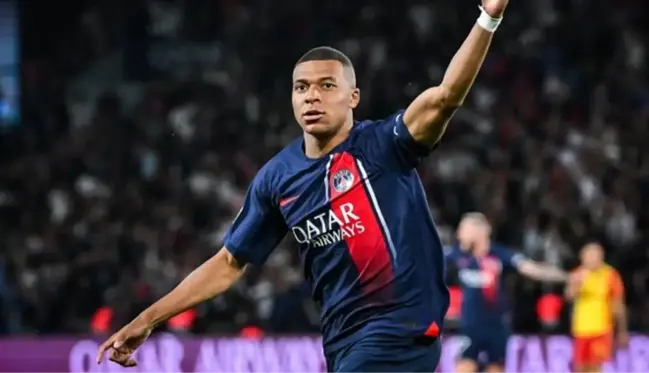 Kylian Mbappe şov yaptı! PSG galibiyetle tanıştı