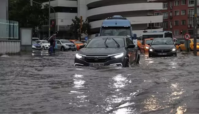 Ankara için kuvvetli sağanak uyarısı! Meteoroloji saat verdi