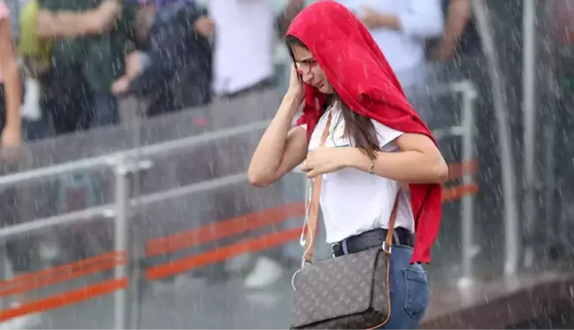 Meteoroloji'den 3 bölgeye gök gürültülü sağanak uyarısı