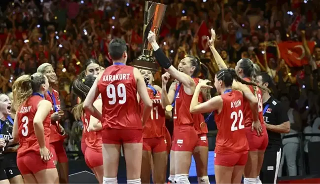 Filenin Sultanları, rüya takıma 5 voleybolcu gönderdi! Eda Erdem yıllar sonra ilki yaşadı