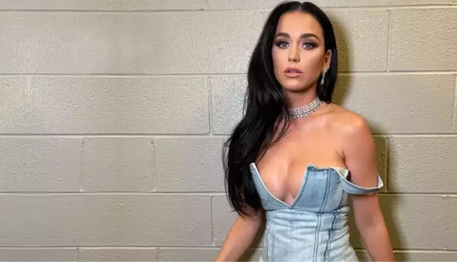 Amerikalı şarkıcı Katy Perry müzik haklarını 225 milyon dolara sattı