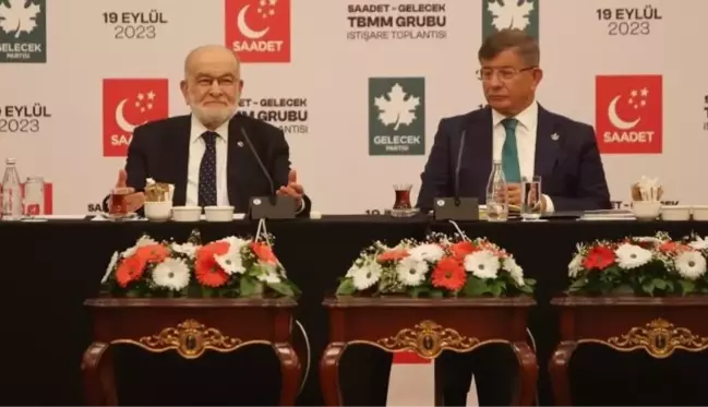 Karamollaoğlu ve Davutoğlu, yerel seçimlerde iş birliği yapma kararı aldı