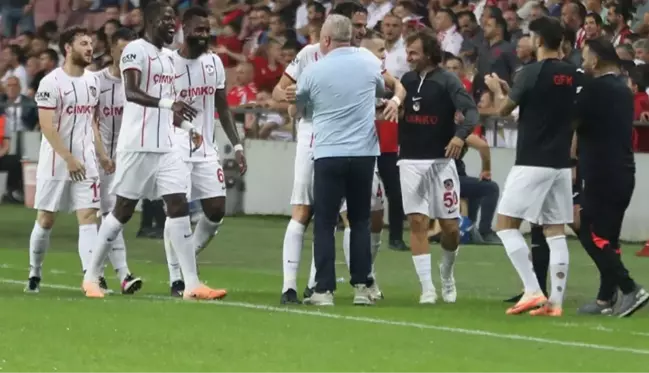 Gaziantep FK, Sumudica ile çıkışını sürdürdü! Yılport Samsunspor'u 2 golle geçtiler