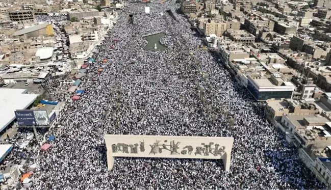 Dünya genelinde yüz binlerce kişi Filistinlilere destek için toplandı, gıyabi cenaze namazları kılındı