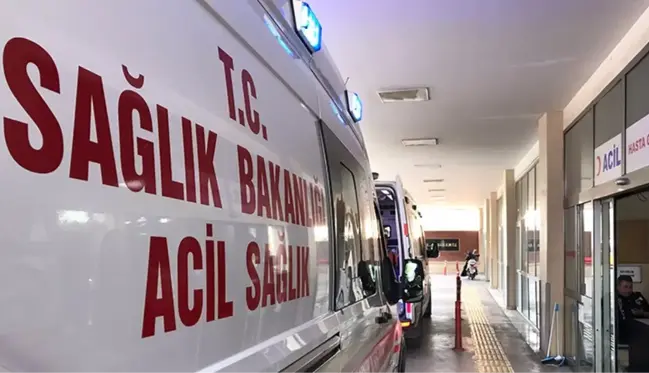 Kars'ın Arpaçay ilçesinde otomobil şarampole devrildi: 3 kişi hayatını kaybetti