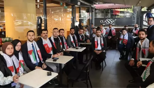 AK Parti Gençlik Kolları'ndan 81 ildeki Starbucks şubelerinde 