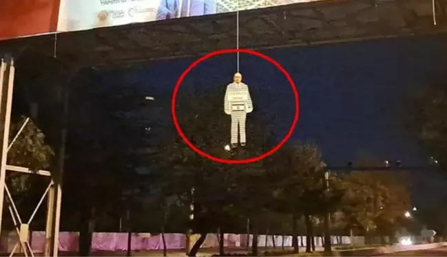 İsrail Başbakanı Netanyahu'nun maketi Afyonkarahisar'da üst geçide asıldı