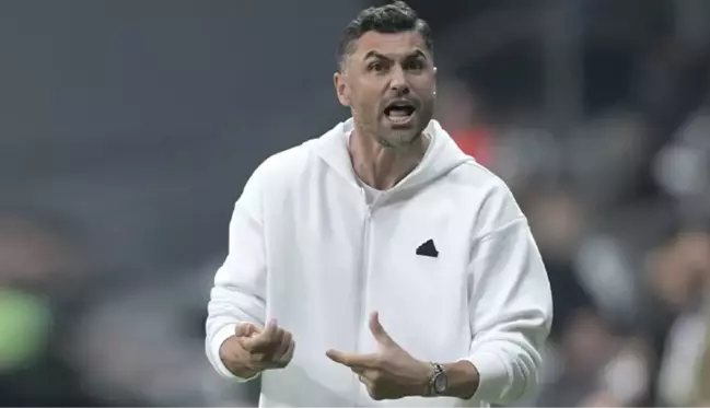 Burak Yılmaz'ın Beşiktaş için söyledikleri Sinan Engin'i şoke etti: Bir insan kariyerini nasıl mahvedebilir bunu izliyoruz