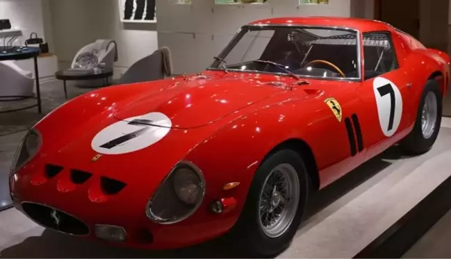 1962 model Ferrari, rekor fiyata satıldı