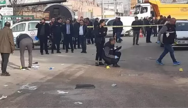 Husumetlisi olduğu aileye ateş açtı, ortalık kan gölüne döndü