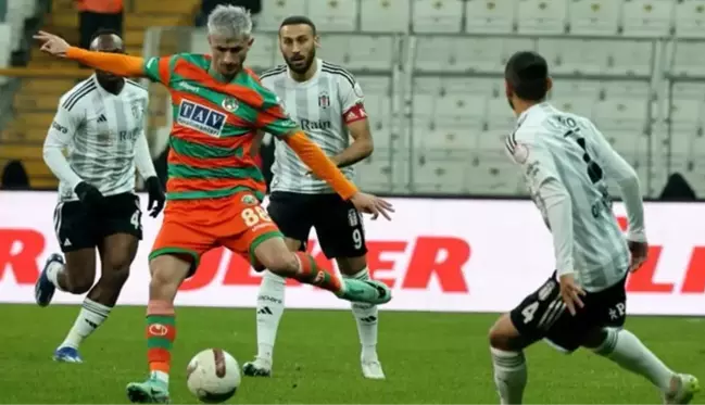 Kara Kartal ağır yaralı! Beşiktaş, Alanyaspor'a sahasında boyun eğdi