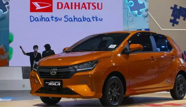 Japon otomobil üreticisi Daihatsu, sevkiyatların ardından şimdi de üretimi durdurdu