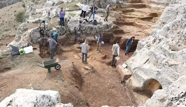 Diyarbakır'da 0-6 yaş arası 54 çocuğun gömülü olduğu mezarlık bulundu
