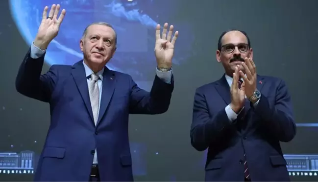 MİT programında fotoğraf krizi! Cumhurbaşkanı Erdoğan'ın hesabından paylaşılan kareler kısa sürede silindi