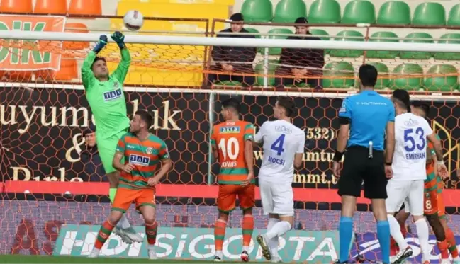 Türk futbolunun özeti gibi olay! Süper Lig'de atılan gol tam 10 dakika incelendi