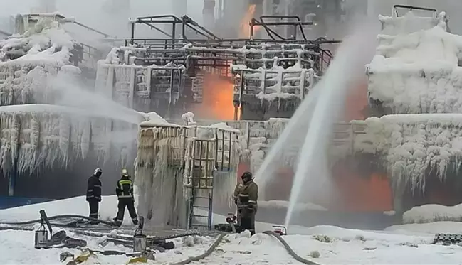 Rusya'nın en büyük bağımsız doğal gaz şirketi Novatek'in petrol tesisine İHA saldırısı düzenlendi, üretim durdu