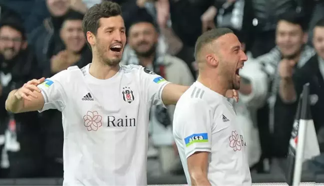 Beşiktaş'tan Cenk Tosun ve Salih Uçan için sürpriz karar