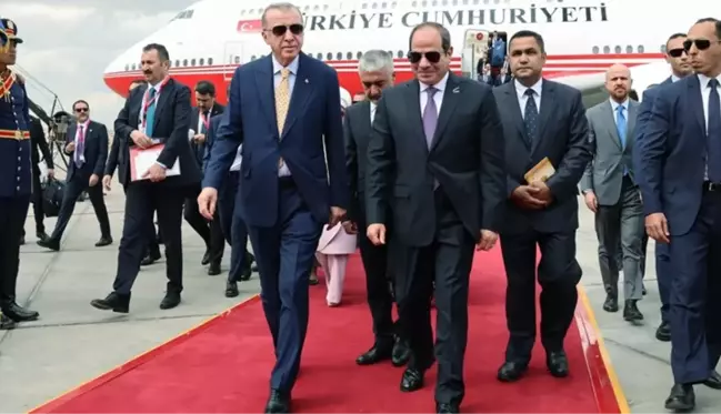 Cumhurbaşkanı Erdoğan 12 yıl sonra Mısır'da