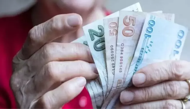 Emekli maaşlarındaki refah payı kaldırılıyor mu? İletişim Başkanlığı'ndan gündem yaratan iddiaya yalanlama
