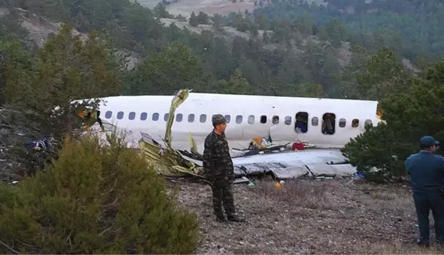 Isparta'da 57 kişinin öldüğü uçak kazası dosyası 17 yıl sonra kapandı