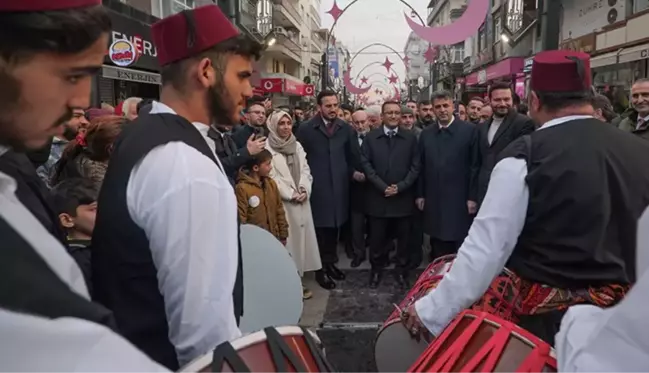 Bağcılar Meydanı'nda Ramazan ayı boyunca sürecek etkinlikler için plato kuruldu