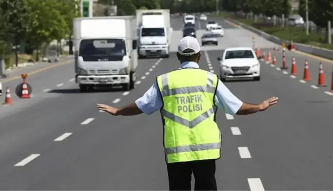 AK Parti'nin İstanbul mitingi için bazı yollar trafiğe kapatıldı